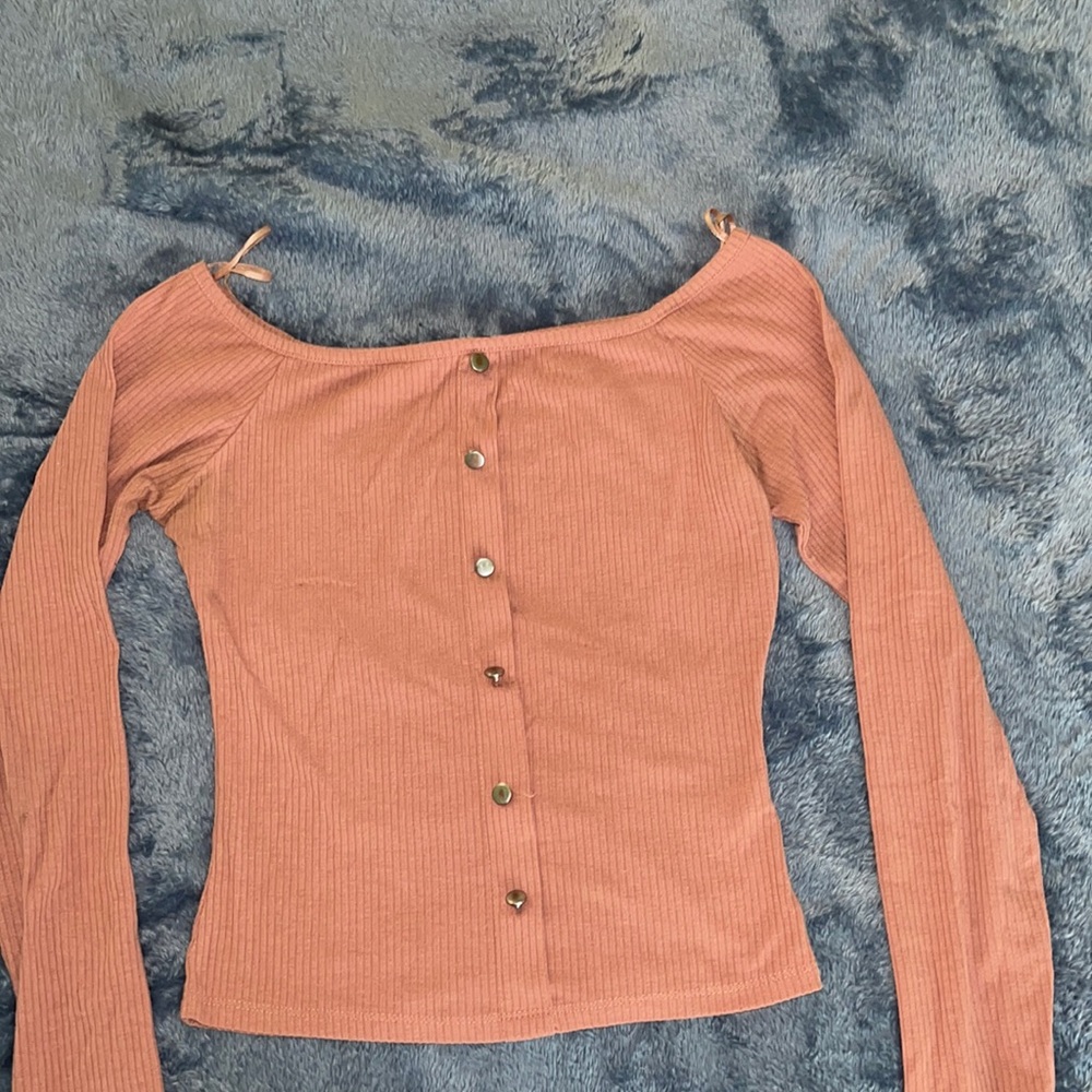 Off/on shoulders long sleeve top